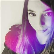 Geometra abilitato; attualmente studentessa in Design della comunicazione, propongo interessanti lezioni di disegno tecnico, con teoria, pratica e sperimentazione della materia